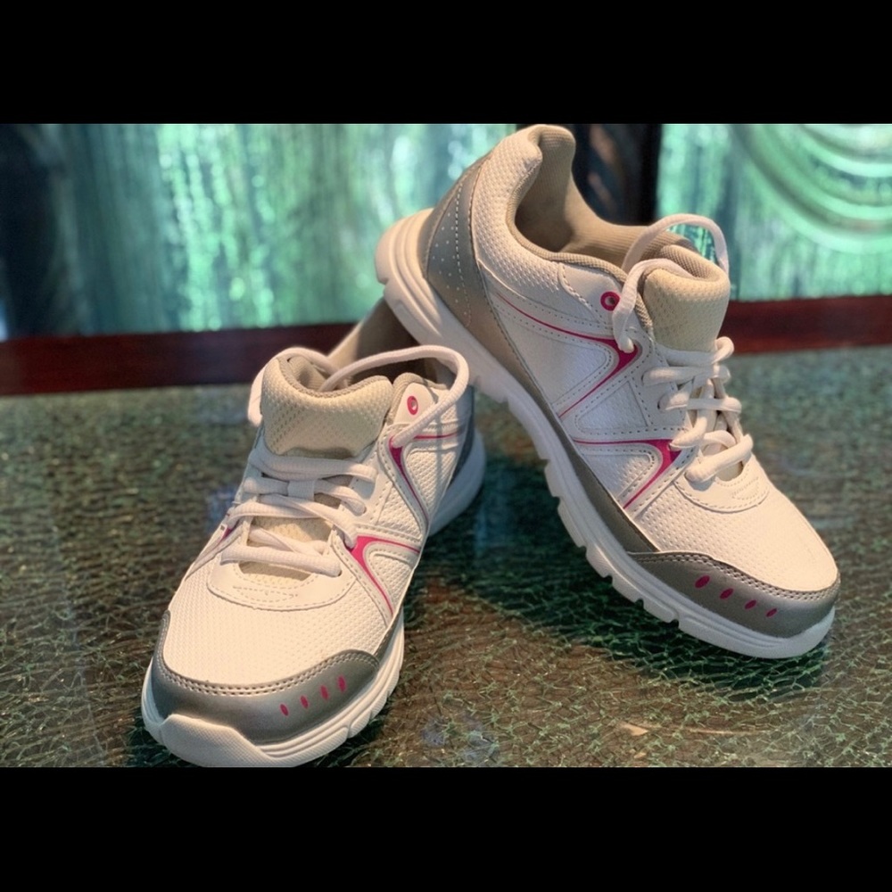 Lightweight Sneaker for woman
